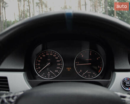 Серый БМВ 3 Серия, объемом двигателя 2 л и пробегом 252 тыс. км за 12700 $, фото 14 на Automoto.ua