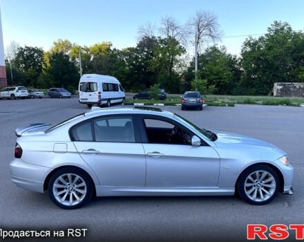 Серый БМВ 3 Серия, объемом двигателя 3 л и пробегом 214 тыс. км за 9500 $, фото 4 на Automoto.ua