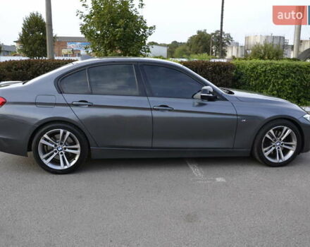 Серый БМВ 3 Серия, объемом двигателя 3 л и пробегом 207 тыс. км за 17600 $, фото 27 на Automoto.ua
