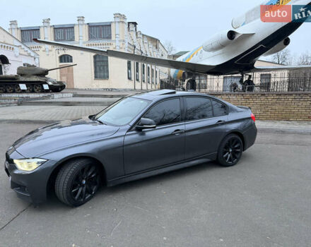 Серый БМВ 3 Серия, объемом двигателя 2 л и пробегом 196 тыс. км за 12800 $, фото 8 на Automoto.ua