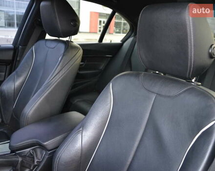 Серый БМВ 3 Серия, объемом двигателя 3 л и пробегом 207 тыс. км за 17600 $, фото 9 на Automoto.ua