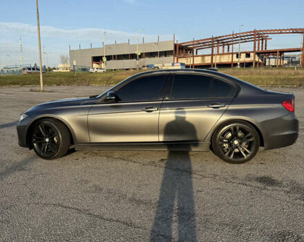 Серый БМВ 3 Серия, объемом двигателя 2 л и пробегом 140 тыс. км за 14000 $, фото 3 на Automoto.ua