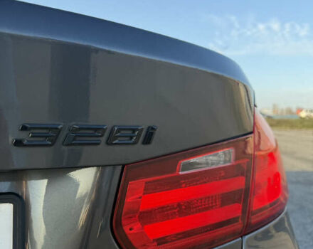 Серый БМВ 3 Серия, объемом двигателя 2 л и пробегом 140 тыс. км за 14000 $, фото 35 на Automoto.ua