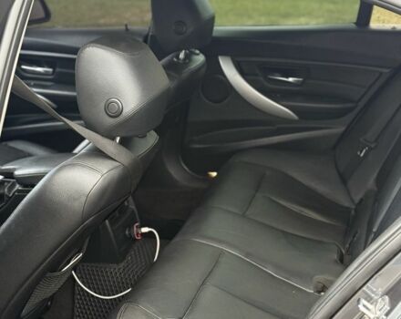 Сірий БМВ 3 Серія, об'ємом двигуна 2 л та пробігом 329 тис. км за 11000 $, фото 9 на Automoto.ua