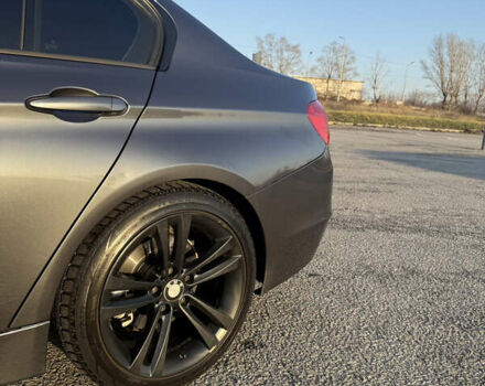 Серый БМВ 3 Серия, объемом двигателя 2 л и пробегом 140 тыс. км за 14000 $, фото 17 на Automoto.ua