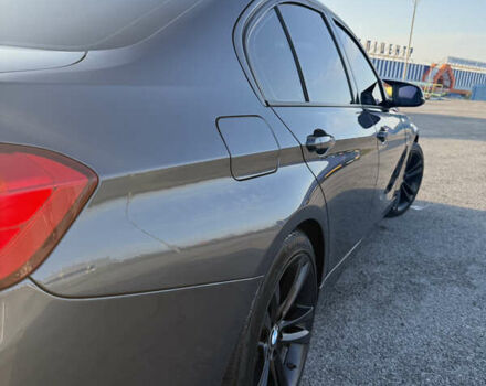 Серый БМВ 3 Серия, объемом двигателя 2 л и пробегом 140 тыс. км за 14000 $, фото 19 на Automoto.ua