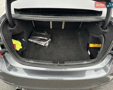 Серый БМВ 3 Серия, объемом двигателя 2 л и пробегом 174 тыс. км за 12500 $, фото 16 на Automoto.ua