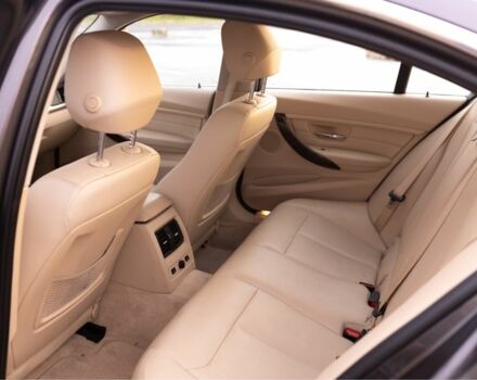 Серый БМВ 3 Серия, объемом двигателя 2 л и пробегом 104 тыс. км за 14599 $, фото 6 на Automoto.ua