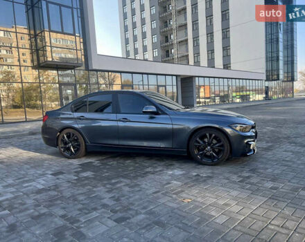 Серый БМВ 3 Серия, объемом двигателя 0 л и пробегом 190 тыс. км за 12600 $, фото 4 на Automoto.ua