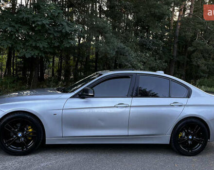 Серый БМВ 3 Серия, объемом двигателя 2 л и пробегом 233 тыс. км за 12999 $, фото 7 на Automoto.ua