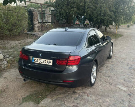 БМВ 3 Серия 2013 в Первомайск на Automoto.ua Серый БМВ 3 Серия, объемом двигателя 2 л и пробегом 131 тыс. км за 13400 $, фото 2 на Automoto.ua