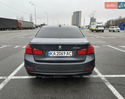 Серый БМВ 3 Серия, объемом двигателя 2 л и пробегом 174 тыс. км за 12500 $, фото 6 на Automoto.ua