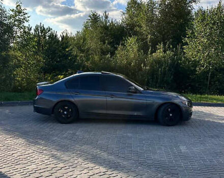 Серый БМВ 3 Серия, объемом двигателя 2 л и пробегом 300 тыс. км за 11000 $, фото 3 на Automoto.ua