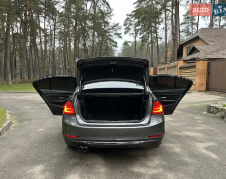 Серый БМВ 3 Серия, объемом двигателя 2 л и пробегом 227 тыс. км за 12500 $, фото 15 на Automoto.ua