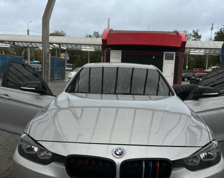 Серый БМВ 3 Серия, объемом двигателя 2 л и пробегом 183 тыс. км за 12500 $, фото 6 на Automoto.ua