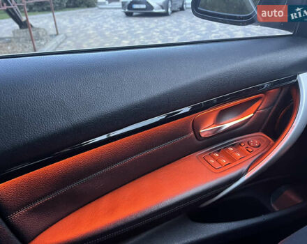 Сірий БМВ 3 Серія, об'ємом двигуна 2 л та пробігом 145 тис. км за 12900 $, фото 29 на Automoto.ua