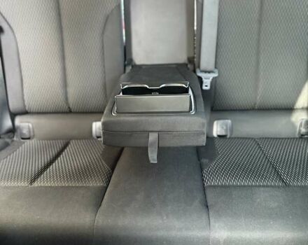 Серый БМВ 3 Серия, объемом двигателя 2 л и пробегом 303 тыс. км за 15500 $, фото 9 на Automoto.ua