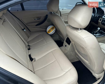 Серый БМВ 3 Серия, объемом двигателя 2 л и пробегом 174 тыс. км за 12500 $, фото 10 на Automoto.ua