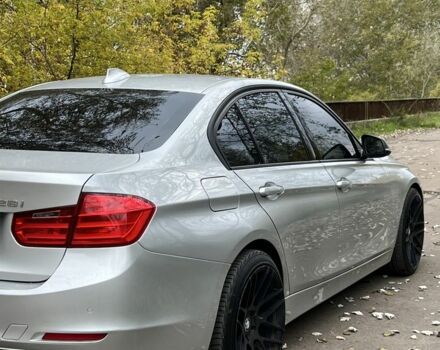 БМВ 3 Серия 2013 в Ровно на Automoto.ua Серый БМВ 3 Серия, объемом двигателя 2 л и пробегом 230 тыс. км за 11500 $, фото 8 на Automoto.ua