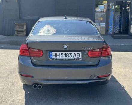 Серый БМВ 3 Серия, объемом двигателя 2 л и пробегом 170 тыс. км за 8800 $, фото 4 на Automoto.ua