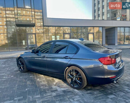 Серый БМВ 3 Серия, объемом двигателя 0 л и пробегом 190 тыс. км за 12600 $, фото 11 на Automoto.ua