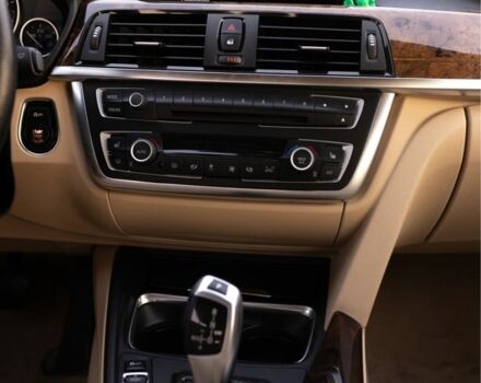 Серый БМВ 3 Серия, объемом двигателя 2 л и пробегом 104 тыс. км за 14599 $, фото 10 на Automoto.ua