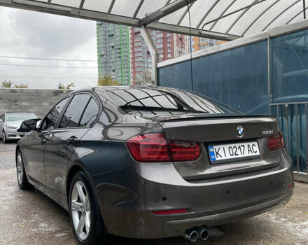БМВ 3 Серия 2013 в Киеве на Automoto.ua Серый БМВ 3 Серия, объемом двигателя 2 л и пробегом 180 тыс. км за 11600 $, фото 4 на Automoto.ua