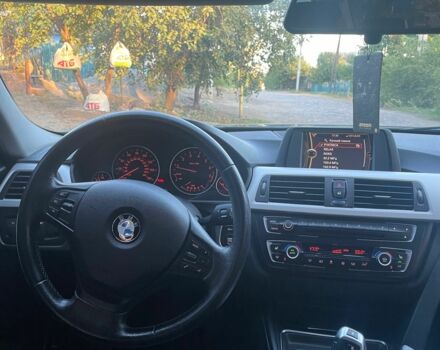 Серый БМВ 3 Серия, объемом двигателя 2 л и пробегом 142 тыс. км за 12500 $, фото 6 на Automoto.ua