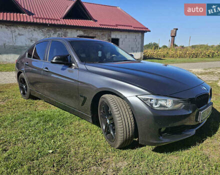 Сірий БМВ 3 Серія, об'ємом двигуна 2 л та пробігом 209 тис. км за 12999 $, фото 2 на Automoto.ua
