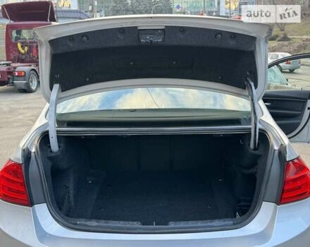 Серый БМВ 3 Серия, объемом двигателя 2 л и пробегом 127 тыс. км за 16700 $, фото 14 на Automoto.ua