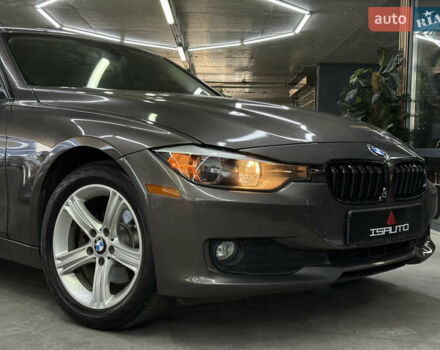 Серый БМВ 3 Серия, объемом двигателя 2 л и пробегом 99 тыс. км за 13900 $, фото 3 на Automoto.ua