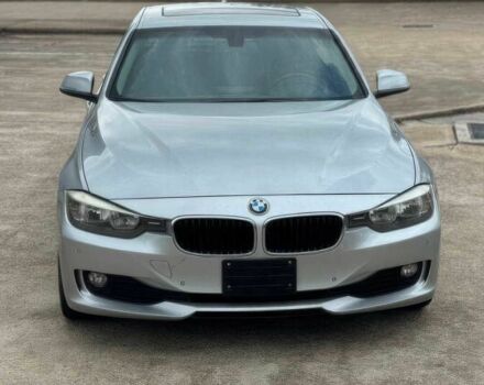 Серый БМВ 3 Серия, объемом двигателя 2 л и пробегом 89 тыс. км за 2800 $, фото 1 на Automoto.ua