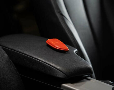 Серый БМВ 3 Серия, объемом двигателя 2 л и пробегом 192 тыс. км за 15000 $, фото 19 на Automoto.ua