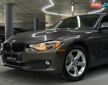 Серый БМВ 3 Серия, объемом двигателя 2 л и пробегом 99 тыс. км за 13900 $, фото 8 на Automoto.ua