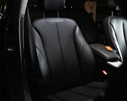 Серый БМВ 3 Серия, объемом двигателя 2 л и пробегом 192 тыс. км за 15000 $, фото 20 на Automoto.ua