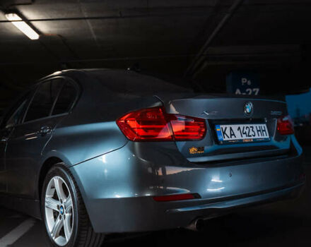 Серый БМВ 3 Серия, объемом двигателя 2 л и пробегом 192 тыс. км за 15000 $, фото 1 на Automoto.ua