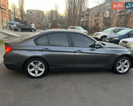 Серый БМВ 3 Серия, объемом двигателя 2 л и пробегом 233 тыс. км за 12500 $, фото 3 на Automoto.ua