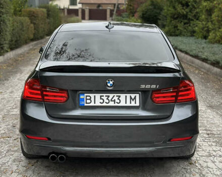 Серый БМВ 3 Серия, объемом двигателя 2 л и пробегом 223 тыс. км за 12500 $, фото 5 на Automoto.ua