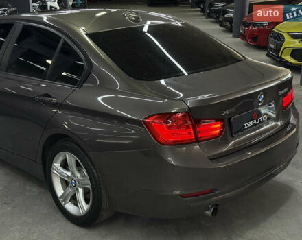 Серый БМВ 3 Серия, объемом двигателя 2 л и пробегом 99 тыс. км за 13900 $, фото 11 на Automoto.ua