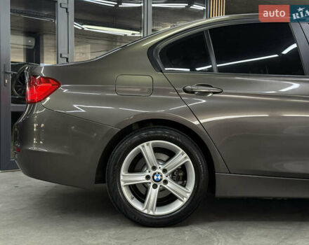 Серый БМВ 3 Серия, объемом двигателя 2 л и пробегом 99 тыс. км за 13900 $, фото 17 на Automoto.ua