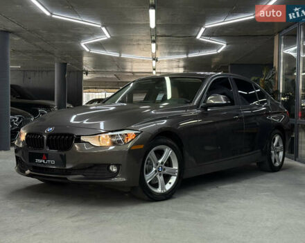 Серый БМВ 3 Серия, объемом двигателя 2 л и пробегом 99 тыс. км за 13900 $, фото 6 на Automoto.ua