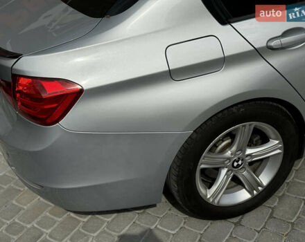 Серый БМВ 3 Серия, объемом двигателя 2 л и пробегом 133 тыс. км за 15499 $, фото 13 на Automoto.ua