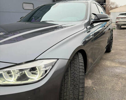 Серый БМВ 3 Серия, объемом двигателя 3 л и пробегом 152 тыс. км за 20800 $, фото 8 на Automoto.ua