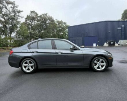 Серый БМВ 3 Серия, объемом двигателя 2 л и пробегом 84 тыс. км за 9000 $, фото 7 на Automoto.ua