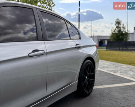 Сірий БМВ 3 Серія, об'ємом двигуна 2 л та пробігом 146 тис. км за 16700 $, фото 10 на Automoto.ua