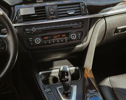 Серый БМВ 3 Серия, объемом двигателя 2 л и пробегом 185 тыс. км за 12500 $, фото 9 на Automoto.ua