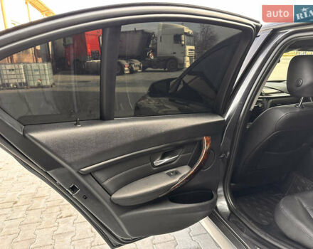 Серый БМВ 3 Серия, объемом двигателя 2 л и пробегом 170 тыс. км за 14350 $, фото 25 на Automoto.ua