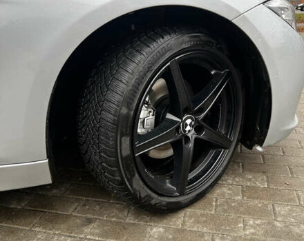 Серый БМВ 3 Серия, объемом двигателя 2 л и пробегом 217 тыс. км за 15000 $, фото 18 на Automoto.ua