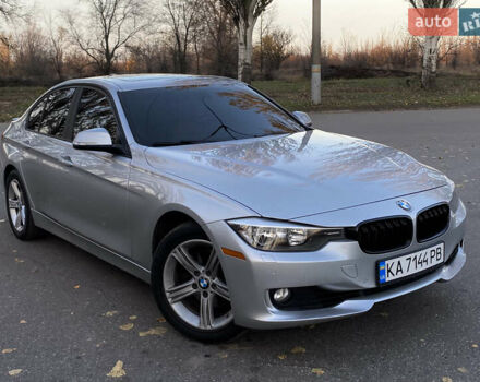 Серый БМВ 3 Серия, объемом двигателя 2 л и пробегом 220 тыс. км за 10990 $, фото 1 на Automoto.ua
