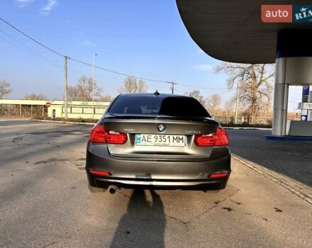 Серый БМВ 3 Серия, объемом двигателя 2 л и пробегом 145 тыс. км за 12800 $, фото 2 на Automoto.ua